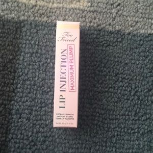 Too Faced Lip Injection Maximum Plump Brand New Full Size